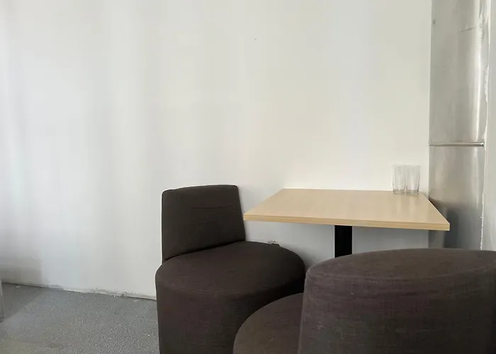 Otel Urban Klimschgasse Comfortable Near Center Viyana