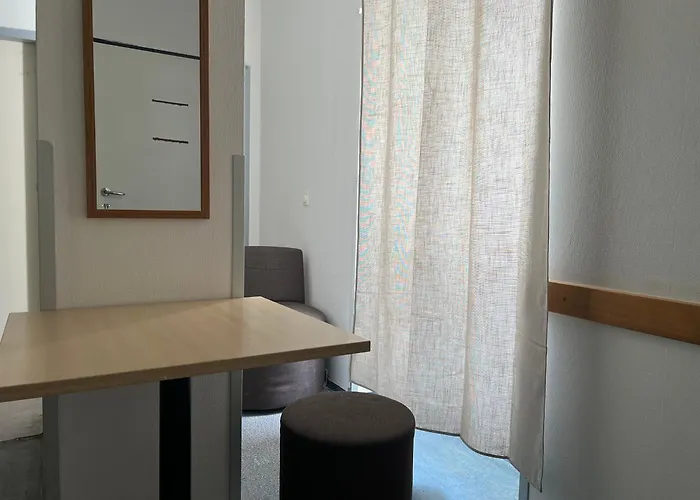 Otel Urban Klimschgasse Comfortable Near Center *