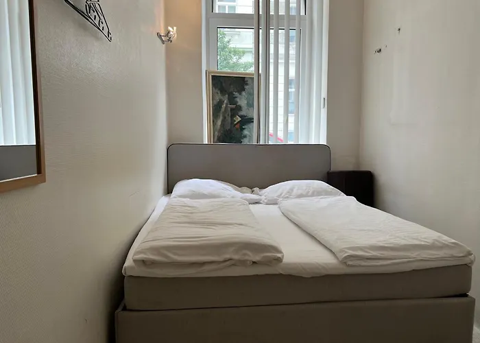 Otel Urban Klimschgasse Comfortable Near Center *